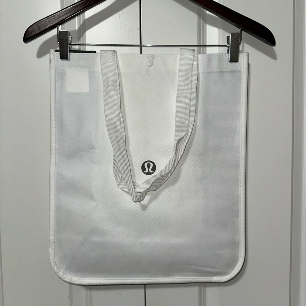 Lululemon Large White Snap Reusable Lightweight Tote Bag New